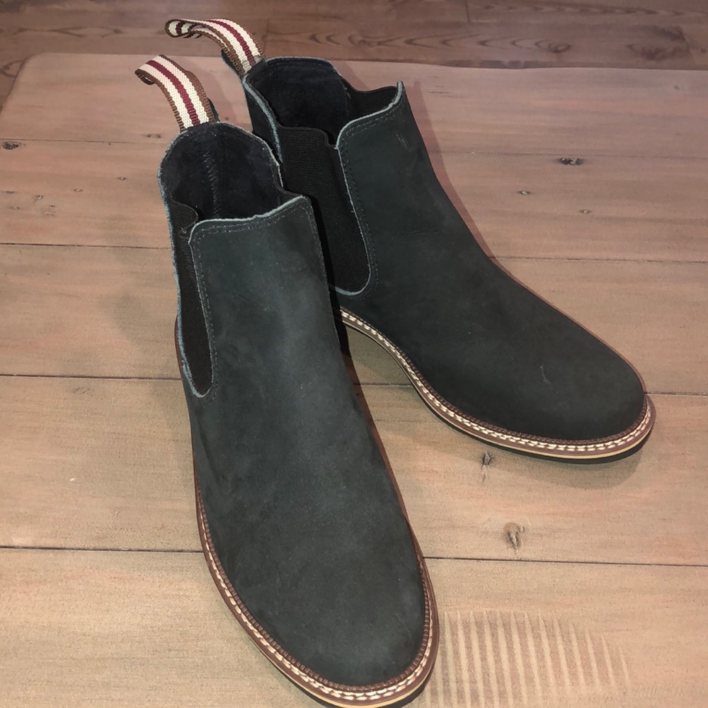 DeWulf Genuine Suede Chelsea Boots